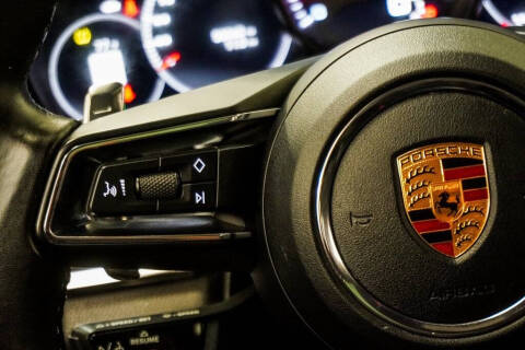 2022 Porsche Panamera 4 Platinum Edition