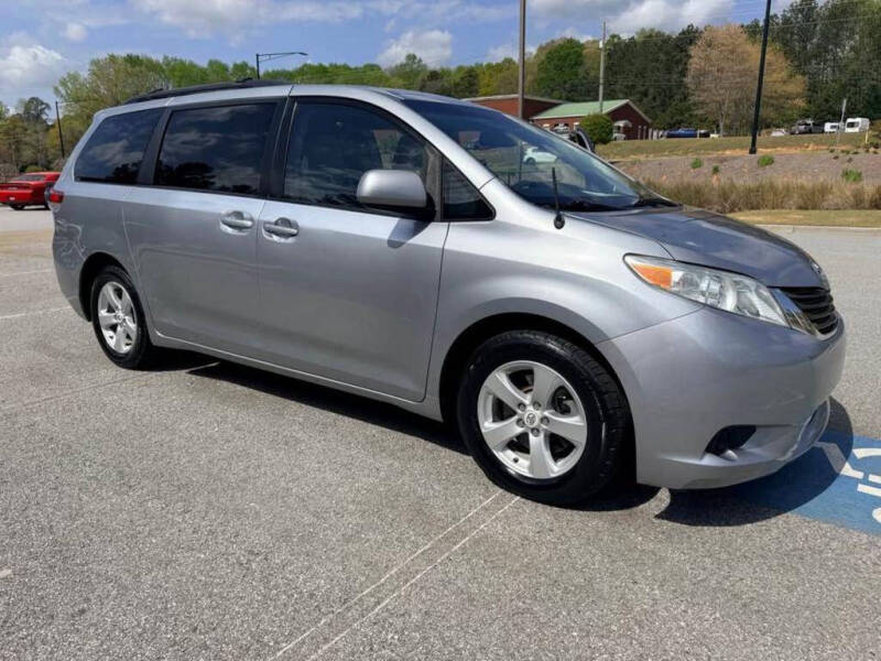 2011 Toyota Sienna