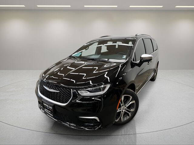 2025 Chrysler Pacifica Pinnacle