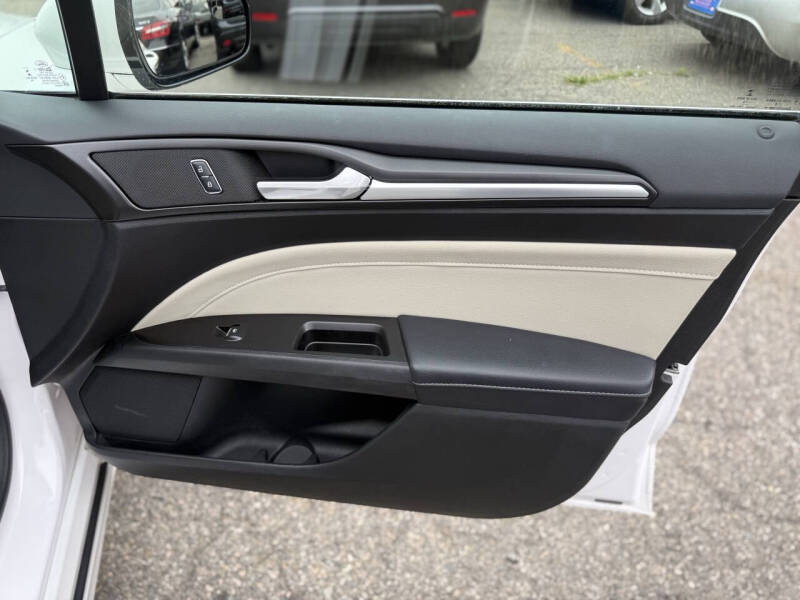 2017 Ford Fusion Titanium