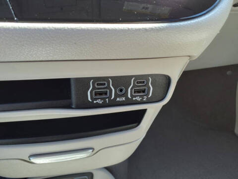 2021 Chrysler Voyager LXi