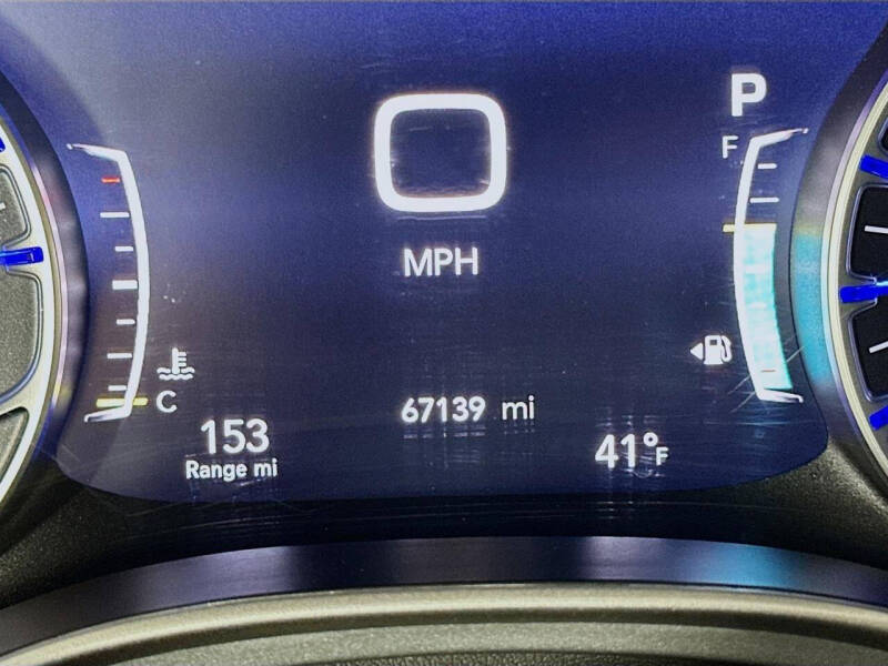 2023 Chrysler Pacifica Touring