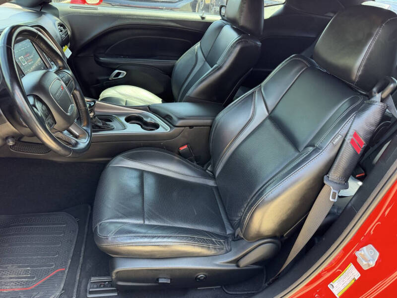 2020 Dodge Challenger SXT