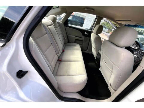 2009 Ford Taurus SE