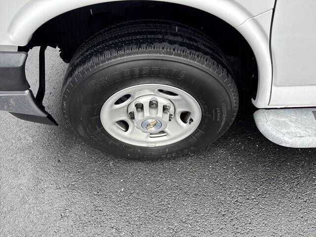 2023 Chevrolet Express 2500