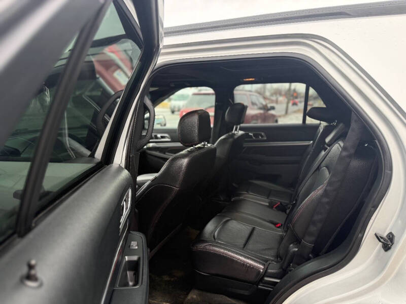 2017 Ford Explorer Sport