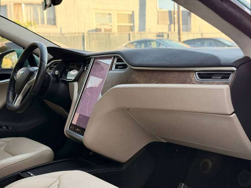 2016 Tesla Model S