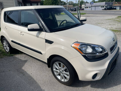 2013 Kia Soul for sale at RICK'S AUTO SALES in Logansport IN