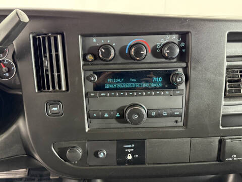 2022 GMC Savana 2500