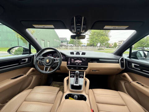 2021 Porsche Cayenne Coupe