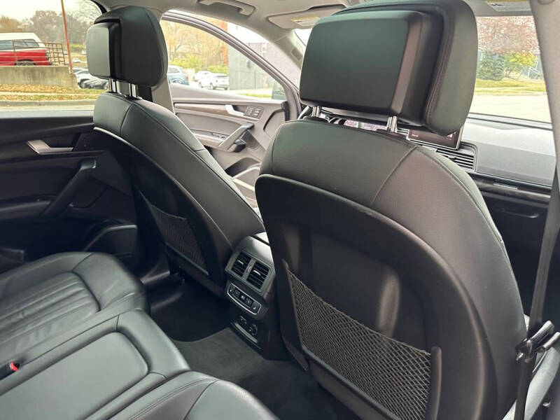 2020 Audi Q5 quattro Prestige 45 TFSI