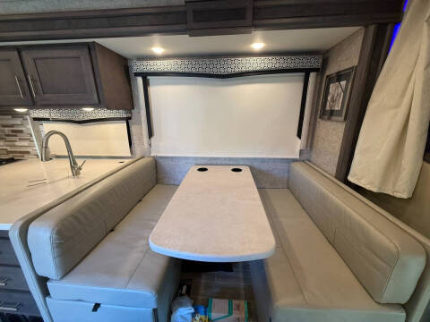 2021 Thor Motor Coach Omni