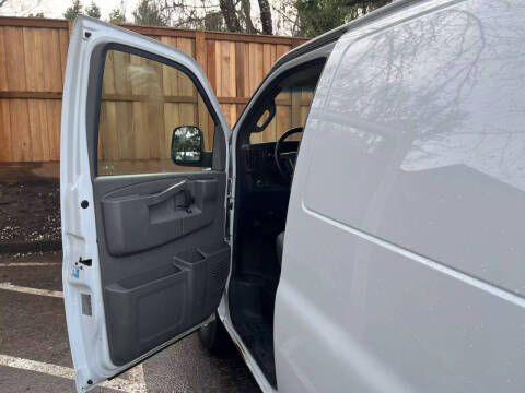 2018 GMC Savana 2500