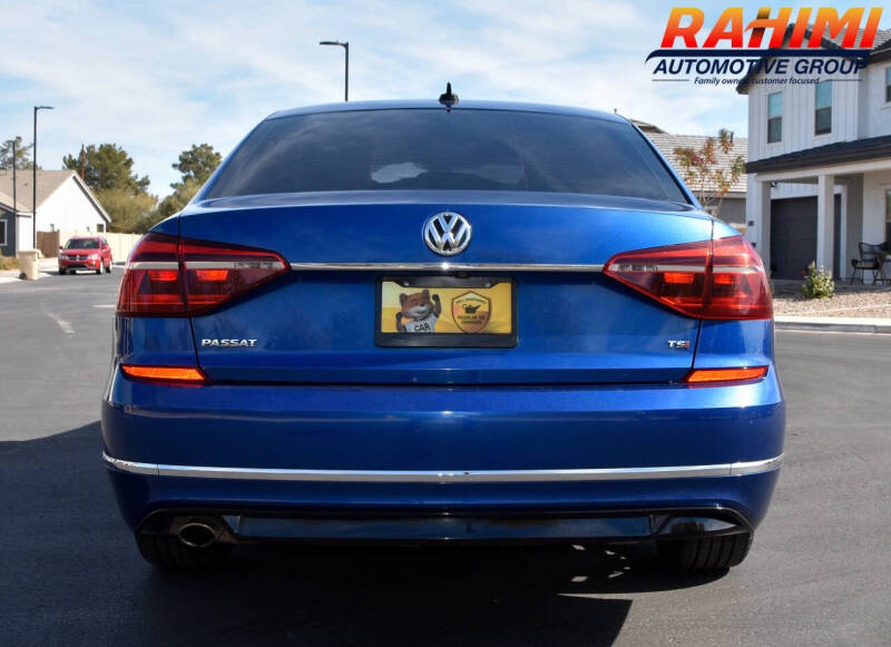 2017 Volkswagen Passat 1.8T R-Line