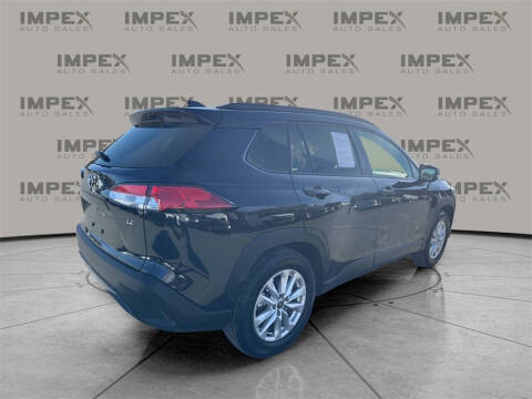 2025 Toyota Corolla Cross LE