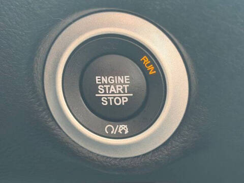 2024 Chrysler Pacifica Plug-In Hybrid Select