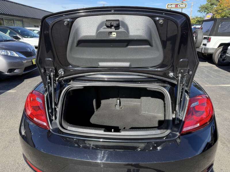 2013 Volkswagen Beetle Convertible Turbo