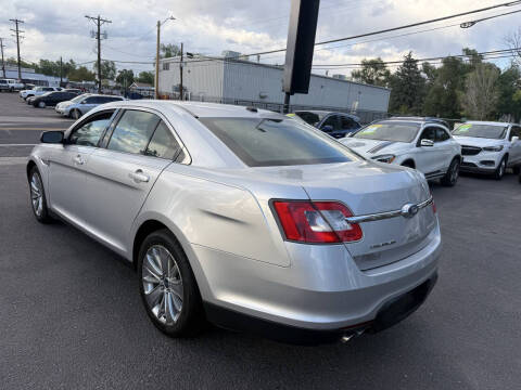 2011 Ford Taurus Limited