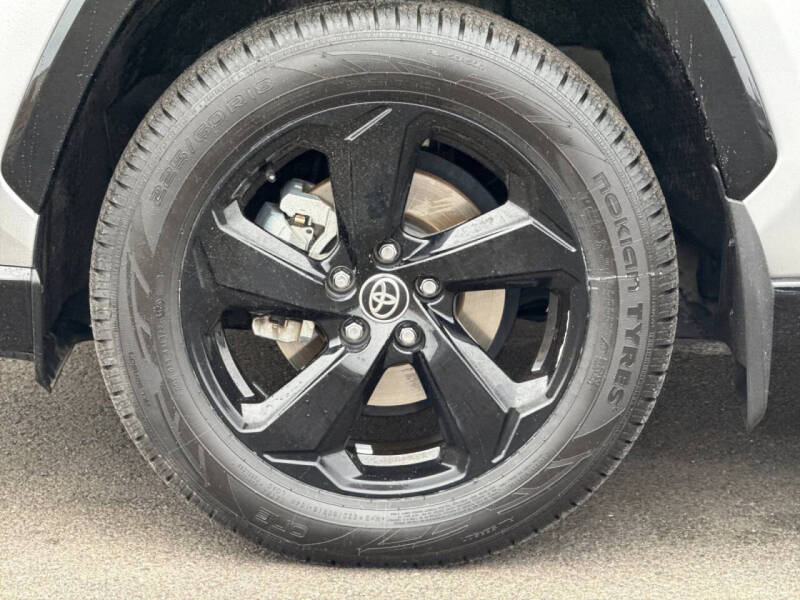 2020 Toyota RAV4 Hybrid XSE