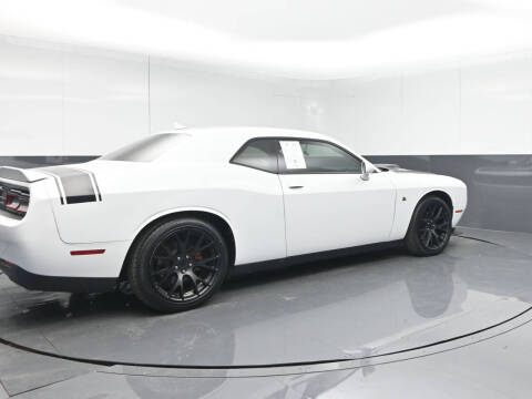 2017 Dodge Challenger R/T Plus