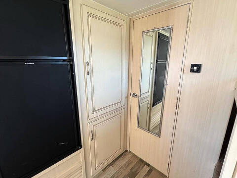 2016 Winnebago Minnie