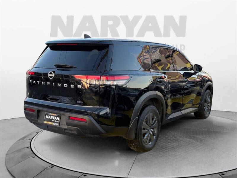 2024 Nissan Pathfinder S