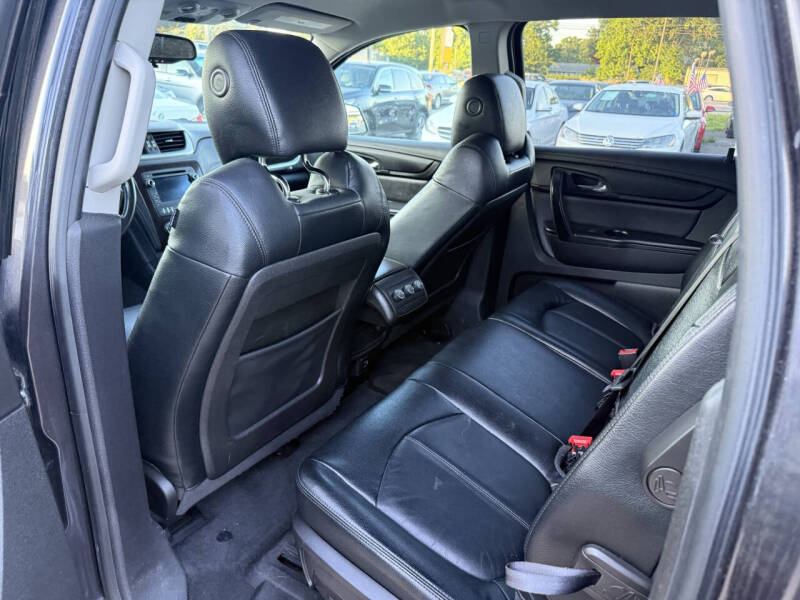 2017 Chevrolet Traverse LT