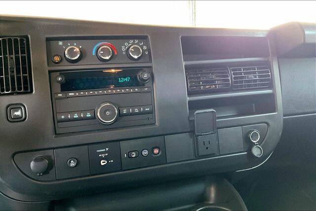 2024 Chevrolet Express 2500