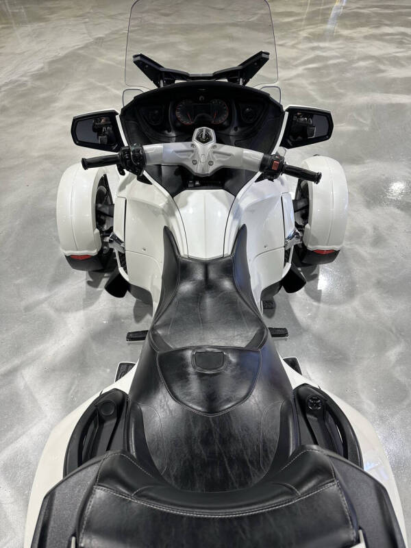 2017 Can-Am Spyder RT