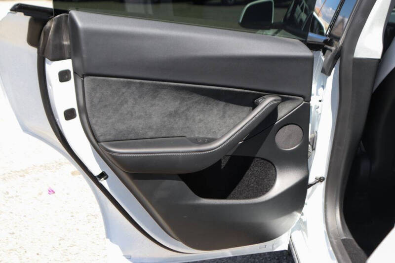 2024 Tesla Model Y Performance