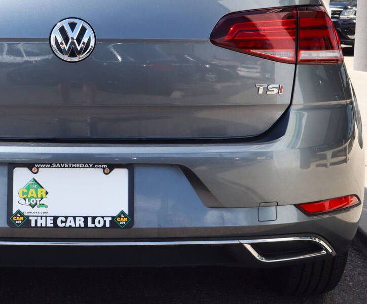 2018 Volkswagen Golf TSI SE