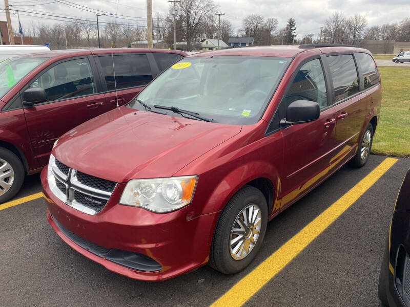 Used 2011 Dodge Grand Caravan Express with VIN 2D4RN4DG5BR693859 for sale in Spencerport, NY