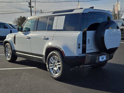 2026 Land Rover Defender 110 P300 S