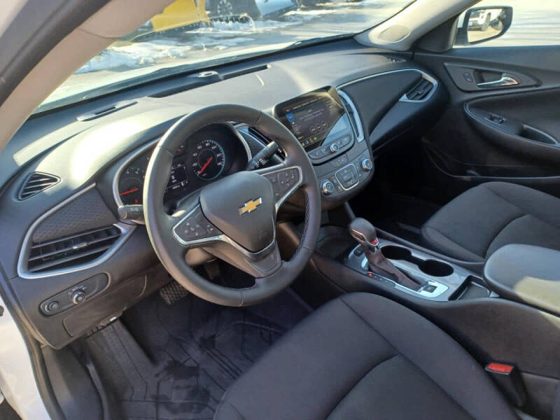 2025 Chevrolet Malibu RS