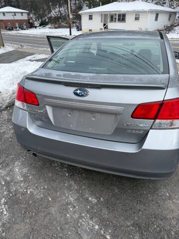 2011 Subaru Legacy 2.5i Premium