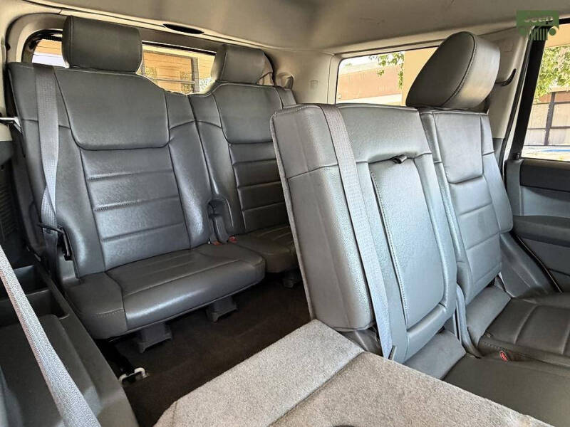 2007 Jeep Commander Sport