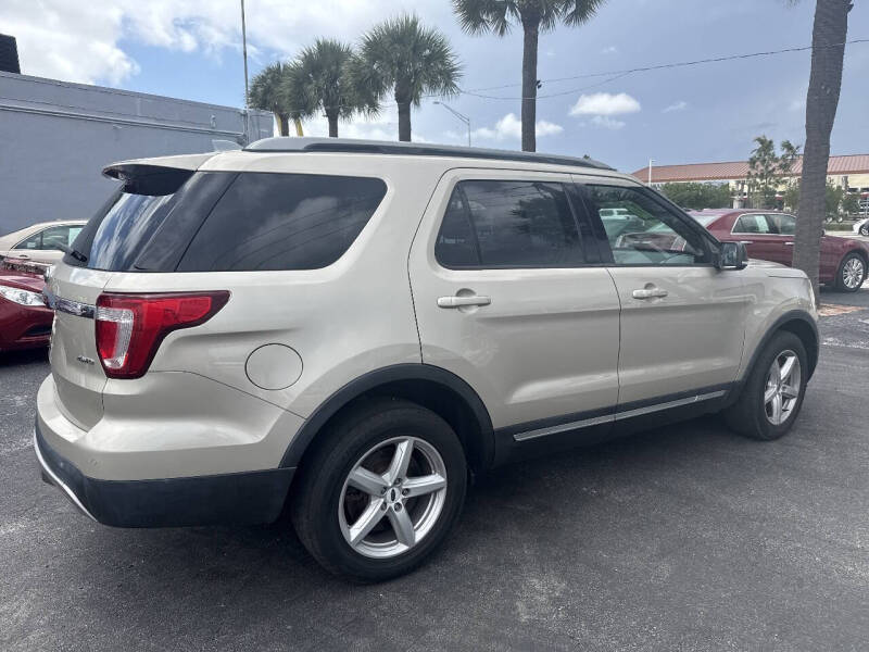 2017 Ford Explorer XLT
