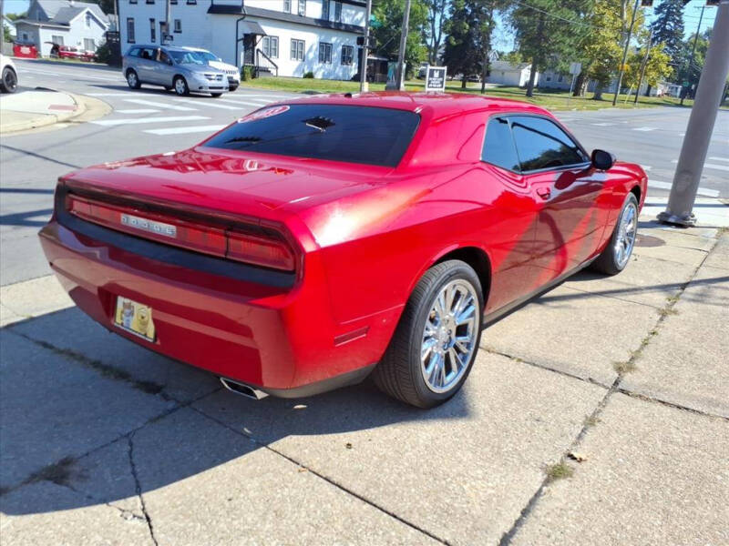 2013 Dodge Challenger SXT