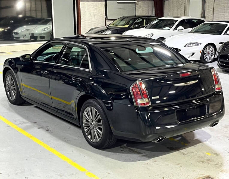 2014 Chrysler 300 C John Varvatos Limited Edition