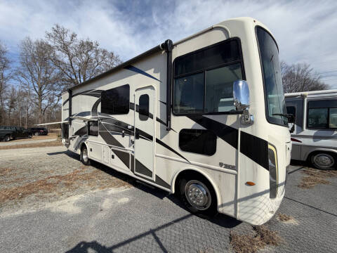 2022 Thor Motor Coach Hurricane 29M