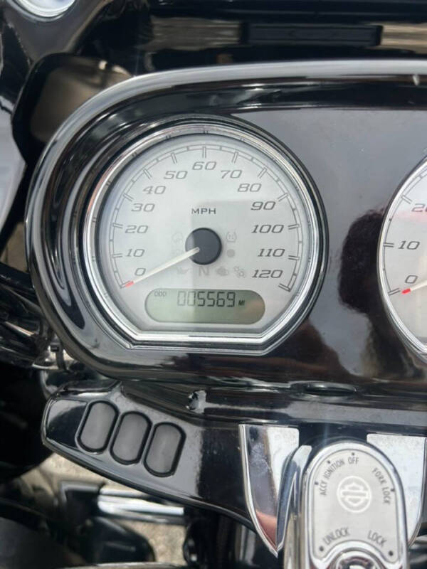 2022 Harley-Davidson Road Glide FLTRX