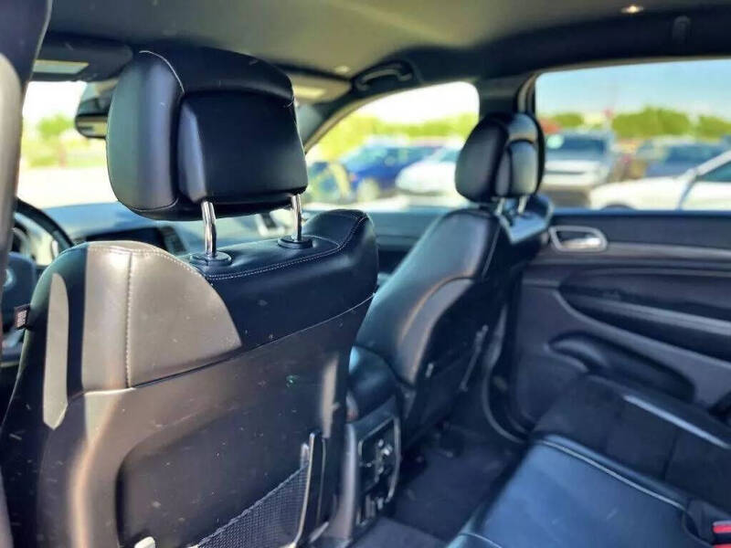 2019 Jeep Grand Cherokee Laredo E