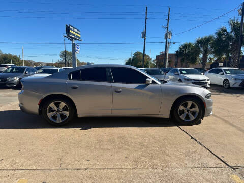 2016 Dodge Charger SE