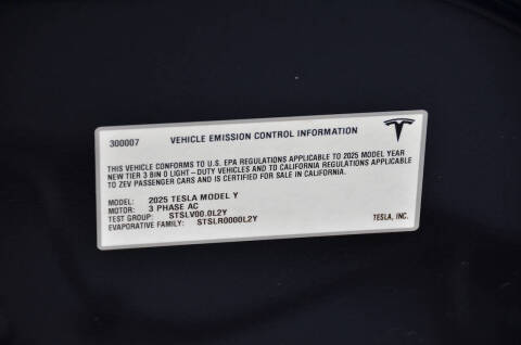 2025 Tesla Model Y Long Range