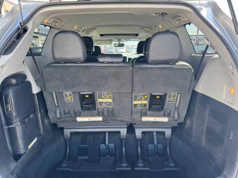 2015 Toyota Sienna