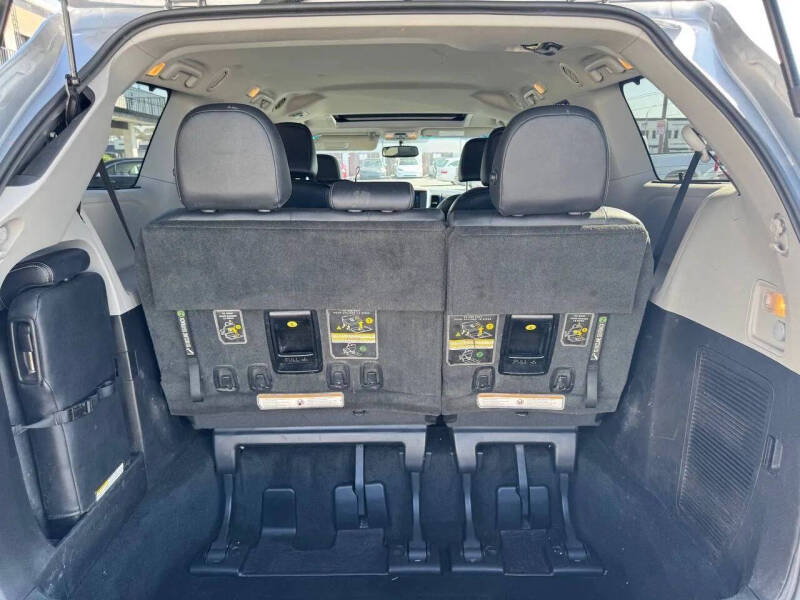 2015 Toyota Sienna