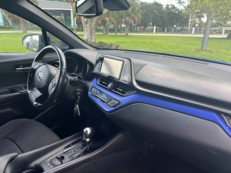 2018 Toyota C-HR XLE Premium