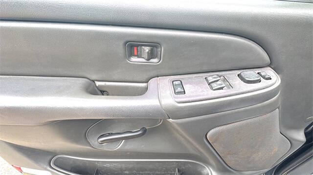 2004 GMC Sierra 2500HD