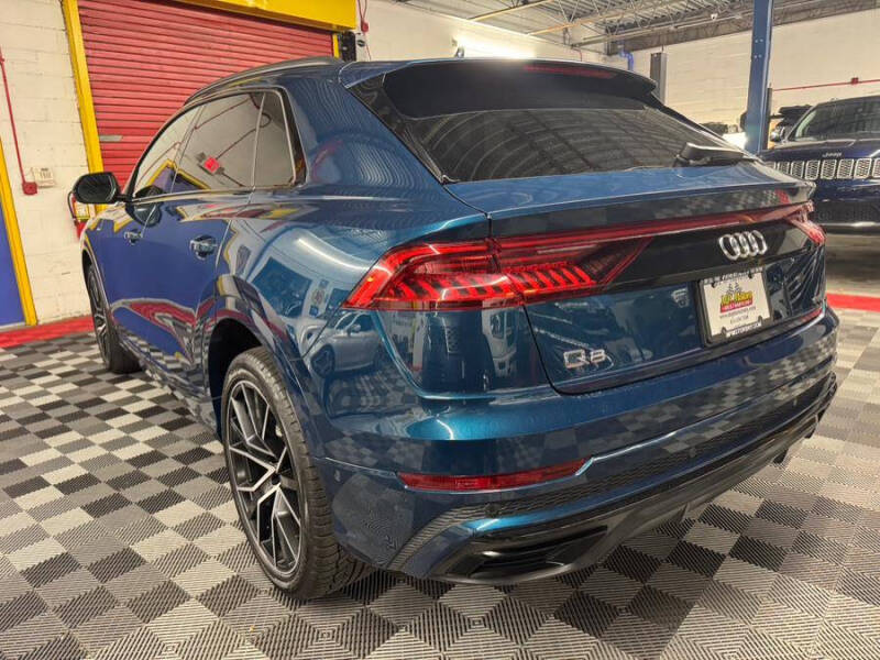 2019 Audi Q8 quattro Premium Plus 55 TFSI