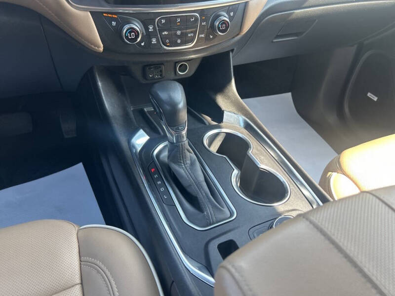 2023 Chevrolet Traverse Premier